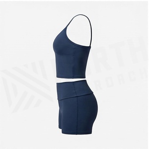 Ensemble de yoga 2 pièces, haut court à bretelles spaghetti col en V, short taille haute, bleu marine uni, vêtements de sport sans couture - Product Image 4