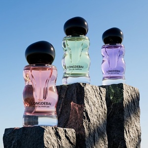 Botella de Perfume de Vidrio Transparente Irregular Personalizada con Certificación CE 2026, de Lujo para Mujer, 30ml, 50ml, 100ml, con Atomizador - Product Image 2