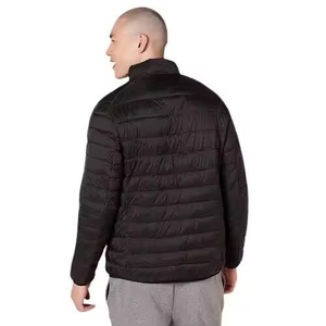 Fournisseur OEM de vestes matelassées pour les marques de mode décontractée, proposant des matelassages légers, des alternatives au duvet synthétique, et des logos personnalisés - Product Image 6