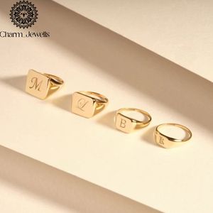Bague de Fiançailles et d'Éternité Classique pour Femme Charm_Jewells en Argent Plaqué Or Rose 18K avec Moissanite Taille Coussin et Sertissage à Griffes IGI - Product Image 2