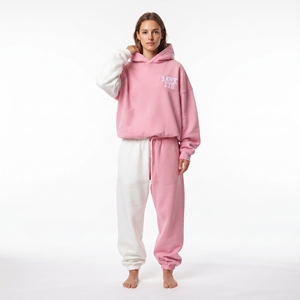 Conjunto deportivo personalizado de dos tonos para mujer, de algodón y felpa, transpirable, de dos piezas, con sudadera holgada y pantalones tipo jogger. - Product Image 3