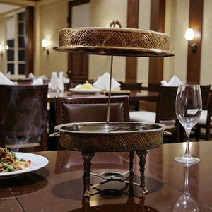 Plat à chafing ovale de luxe en laiton massif avec support suspendu, design fait main, pour buffet d'hôtel et service de repas, idéal pour les fêtes - Product Image 6