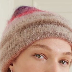 Bonnet en tricot de haute qualité avec tissu lisse, parfait pour les voyages, les activités de plein air et le style quotidien - Product Image 3