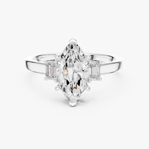 Anillo de compromiso de oro amarillo de 9K al por mayor con diamante de laboratorio de corte marquesa de 1.50 quilates y tres piedras con piedras laterales de baguette - Product Image 3