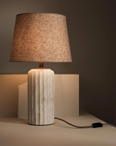 Lampe de table en marbre blanc de luxe avec base conique en pierre, abat-jour conique contemporain, éclairage d'ambiance doux et décoration haut de gamme - Product Image 6