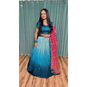 Designer Lehenga Choli pour les fêtes Vêtements traditionnels chinois avec séquence et fil - Product Image 6