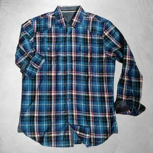 Camisa de Manga Larga a Cuadros para Hombre, Personalizada al por Mayor, en Azul Turquesa, Negro, Blanco, Granate y Rojo, con Pecho Doble y Dos Bolsillos - Product Image 1