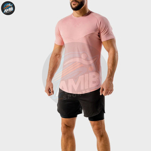 T-shirts de sport respirants de qualité supérieure, très demandés, en tissu toile 100 % polyester, pour hommes, service OEM personnalisé au meilleur prix - Product Image 3