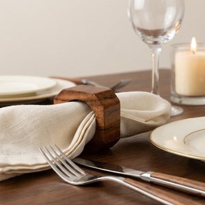 Anneaux de serviette octogonaux en bois de qualité supérieure, écologiques, en bois massif, accessoires de table pour fêtes et décoration intérieure, fournisseur en gros - Product Image 2