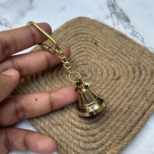 Llavero de campana de latón en miniatura 2026 más vendido con acabado dorado estilo antiguo, a la venta por exportadores - Product Image 4