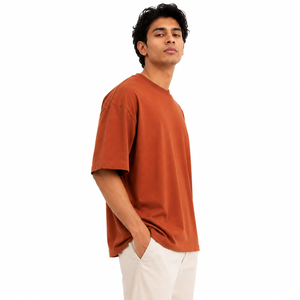 เสื้อยืดผู้ชายไซส์ใหญ่ ทรงหลวม ผ้าเนื้อนุ่ม สไตล์สตรีทแวร์ทันสมัย ใส่สบายในชีวิตประจำวัน เหมาะกับชุดลำลอง และสามารถสั่งทำได้ - Product Image 2