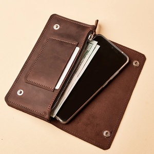 Portefeuille long personnalisé en cuir véritable vintage pour femme, gravé, idéal pour les voyages LSW-0039 - Product Image 1