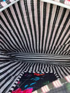 Sacs fourre-tout indiens traditionnels faits à la main en coton avec fermeture éclair, prêts pour la plage - Product Image 5