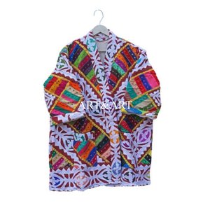Chaqueta Kantha 100% algodón puro hecha a mano, acolchada con bordados, ropa de invierno multicolor, ropa de calle para mujeres y niñas. - Product Image 3