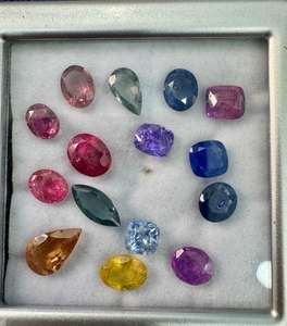 Joyería de Zafiro Natural Multicolor en Oro de 14K, Pendientes de Zafiro Arcoíris, Regalo de Piedras Preciosas Coloridas para Mujer - Product Image 2