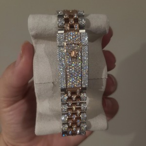 Tonneau Stainless Steel Watch With Diamond Bezel Sapphire Crystal Analog Dial Date Display 30mm Women Luxury Fashion - Product Image 2