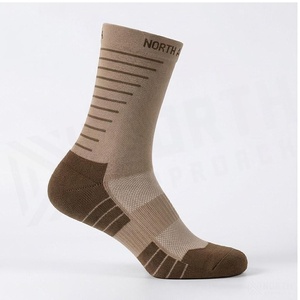 Chaussettes de randonnée respirantes North Approach pour adultes, idéales pour les sports de plein air et la saison printanière - Product Image 3