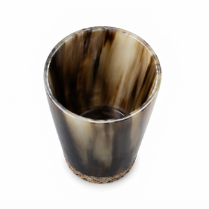 Verre artisanal en corne de buffle écologique |   Sculpture de bois de cerf représentant une scène forestière, motif de cerf gravé naturellement, artisanat naturel - Product Image 2