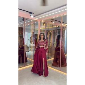 Lehenga Choli de Diseñador para Mujer para Fiestas con Elegante Detalle de Koti - Product Image 4