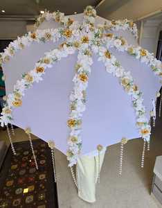 Parapluie de mariage pour l'entrée de la mariée, Chadar décoratif floral pour la cérémonie nuptiale traditionnelle - Product Image 2