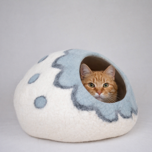 Cama para Gatos de Fieltro de Lana Gris Premium, Diseño Ovalado, Simple, Ecológica, Hecha a Mano, Acogedora, para Invierno y Primavera - Product Image 1