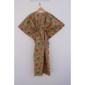 Vestido Kaftán Floral Boho, Hecho a Mano en India, Estampado Digital, Maxi Vestido Informal para la Playa, Vestido Étnico de Verano, 100% Algodón - Product Image 1