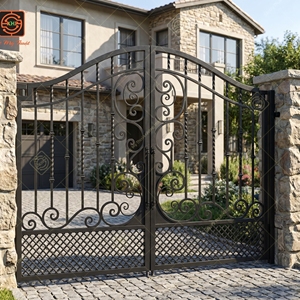 Portails battants doubles en fer forgé traditionnels KHP avec commande manuelle pour maisons de style classique, revêtement poudré, durables, installation facile - Product Image 3