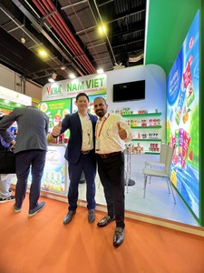 น้ำสกัดจากทุเรียนเทศเข้มข้น 30% บริกซ์ VINUT พรีเมียม ทรอปิคอล ขวด PET 2 ลิตร สำหรับขายส่ง B2B ผู้นำเข้า ผู้จัดจำหน่าย - Product Image 6