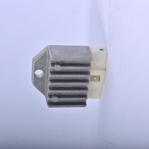 Régulateur de tension redresseur de haute qualité pour moto 100cc, idéal pour les systèmes électriques de moto personnalisés - Product Image 2
