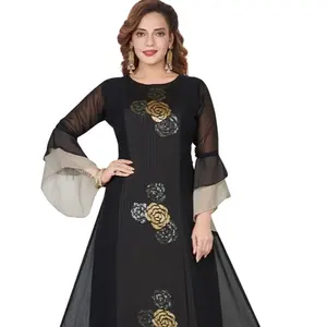 Vêtements ethniques indiens Vêtements longs Kurti Flair pour femmes Robe Kurti pour femme indienne imprimée Kurtis indiens multicolores et blancs