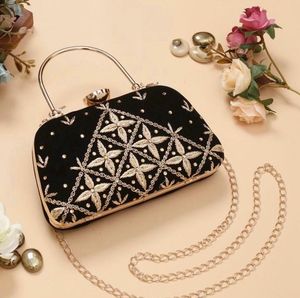 กระเป๋าคลัทช์งานปักคริสตัลเพชรประดับมุกสำหรับงานเลี้ยงงานแต่งงาน ทำมืออย่างประณีต - Product Image 2