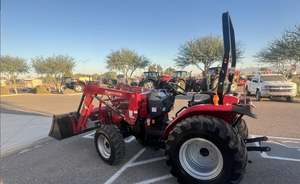 Tracteur MAHINDRA 2638 HST modèle 2023 d'occasion en bon état, disponible en stock - Product Image 4