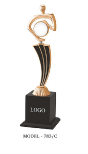 Trophée sportif or, argent, bronze avec base gravée pour récompenses et compétitions, trophée en métal avec base en bois - Product Image 6