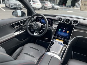 รถ SUV คูเป้สมรรถนะสูง GLC 63 ปี 2025 ที่ได้รับการทำความสะอาดแล้วและใช้งานแล้ว - Product Image 2