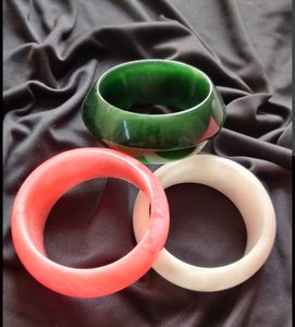 Brazaletes de Resina Premium para Mujer, con Brillo Celestial y Patrones Etéreos, Diseño Único, Hechos a Mano en India, Accesorios de Joyería - Product Image 6