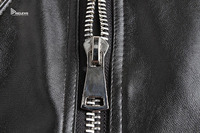 Veste matelassée en cuir de vachette noir pur, col montant, logo frontal, style urbain, doublure en spandex écologique, manches longues pour homme