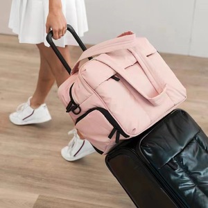 Bolsa de lona acolchada de gran capacidad con compartimento para zapatos con cremallera, asa suave, para viajes, gimnasio y fitness. - Product Image 4