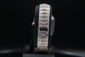 Montre de luxe pour homme en moissanite de qualité supérieure, idéale pour les cadeaux de fiançailles, les soirées et les looks de haute couture, disponible à la vente - Product Image 4