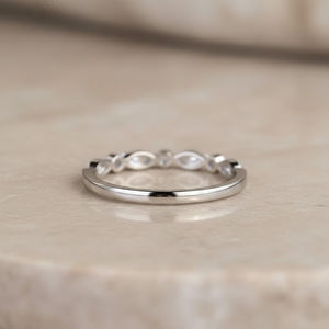 Anillo de media eternidad delicado de circonita cúbica con diseño cristiano de moda, plata de ley 925, apilable, joyería fina para compromiso - Product Image 5