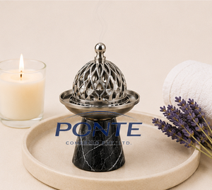 Quemador de incienso de mármol natural de lujo con tapa de metal plateado, incensario árabe moderno hecho a mano para fragancia del hogar con Oud. - Product Image 4