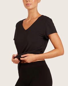 T-shirt décontracté noir uni à col rond et manches courtes pour femme, coupe classique, 100 % coton, toutes saisons, vente en gros 2026 - Product Image 3