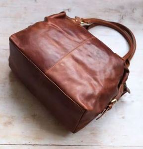 Sac fourre-tout en cuir durable pour femme, idéal pour le bureau, le travail, l'ordinateur portable, l'usage quotidien, prix de gros par l'exportateur. - Product Image 4