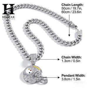 Collier pendentif casque de luxe pavé de diamants, bijoux raffinés sur mesure à thème sportif, fournisseur en gros - Product Image 3