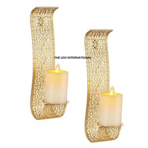 Portavelas Colgante de Hormigón Moderno con Acabado Negro en Forma de Hoja Metálica, Ideal para las Festividades Navideñas - Product Image 3