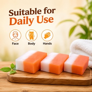 Savon en barre OEM en gros à l'acide kojique et à la papaye, blanchissant, éclaircissant, hydratant et nourrissant pour les soins de la peau - Product Image 3