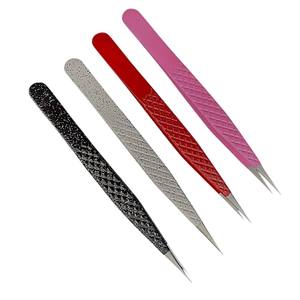 Pinzas para Pestañas DANTRIC IMPLANTS AD-652 de Acero Inoxidable de Precisión, 10 mm, Punta Suave, Agarre Perfecto, Color Negro/Gris/Rojo/Rosa - Product Image 5