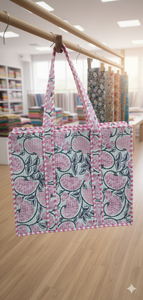 Sac fourre-tout en coton matelassé imprimé vintage pour femme |   Sac de transport réutilisable léger et écologique avec poche intérieure pour les voyages printemps/automne - Product Image 2