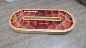 Plateau en bois fait main avec incrustation de résine mosaïque rouge, plat de service décoratif, organisateur polyvalent moderne pour Diwali et mariage, amovible - Product Image 4