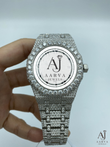AARVA JEWELS นาฬิกาเพชรหรูหราสำหรับผู้ชาย สแตนเลสสตีล ตัวเรือนทรงโทนโน่ 42 มม. ระบบอนาล็อก ควอตซ์ แสดงวันที่ ตัวล็อคแบบพับได้ - Product Image 1