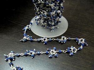 Chaîne de fleurs en pierres précieuses naturelles de Lapis Lazuli, perles facettées rondes de 3-4 mm, grappe de pierres tombantes par pied - Product Image 4